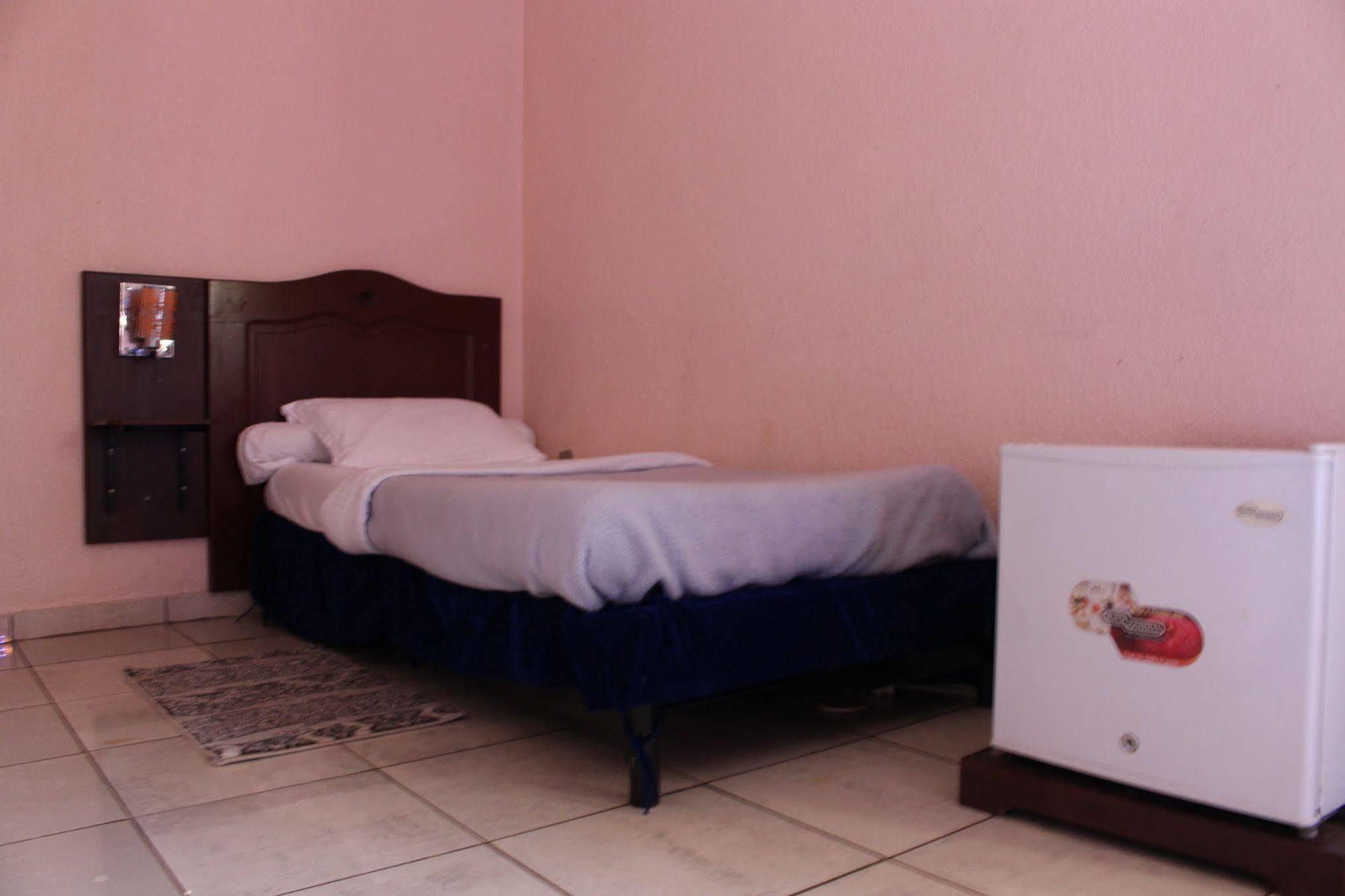 Prestige Hotel Yaoundé Extérieur photo